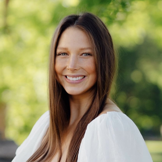 Catherine Bingham Photo